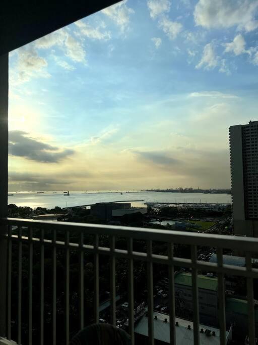 Casa Cintores Condo Near Picc With Free Parking Manila Bagian luar foto